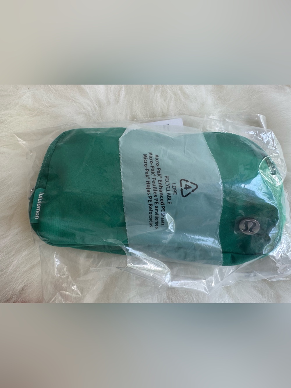 NWT Lululemon Everywhere Belt Bag 1L Emerald Green - Picture 8 of 9